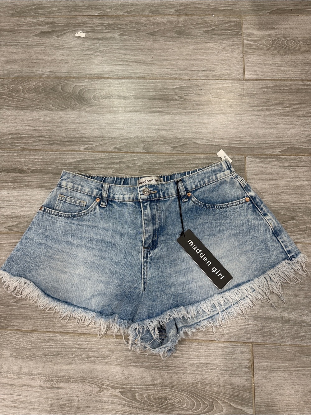 Madden Girl Light Wash Frayed Hem Denim Shorts M